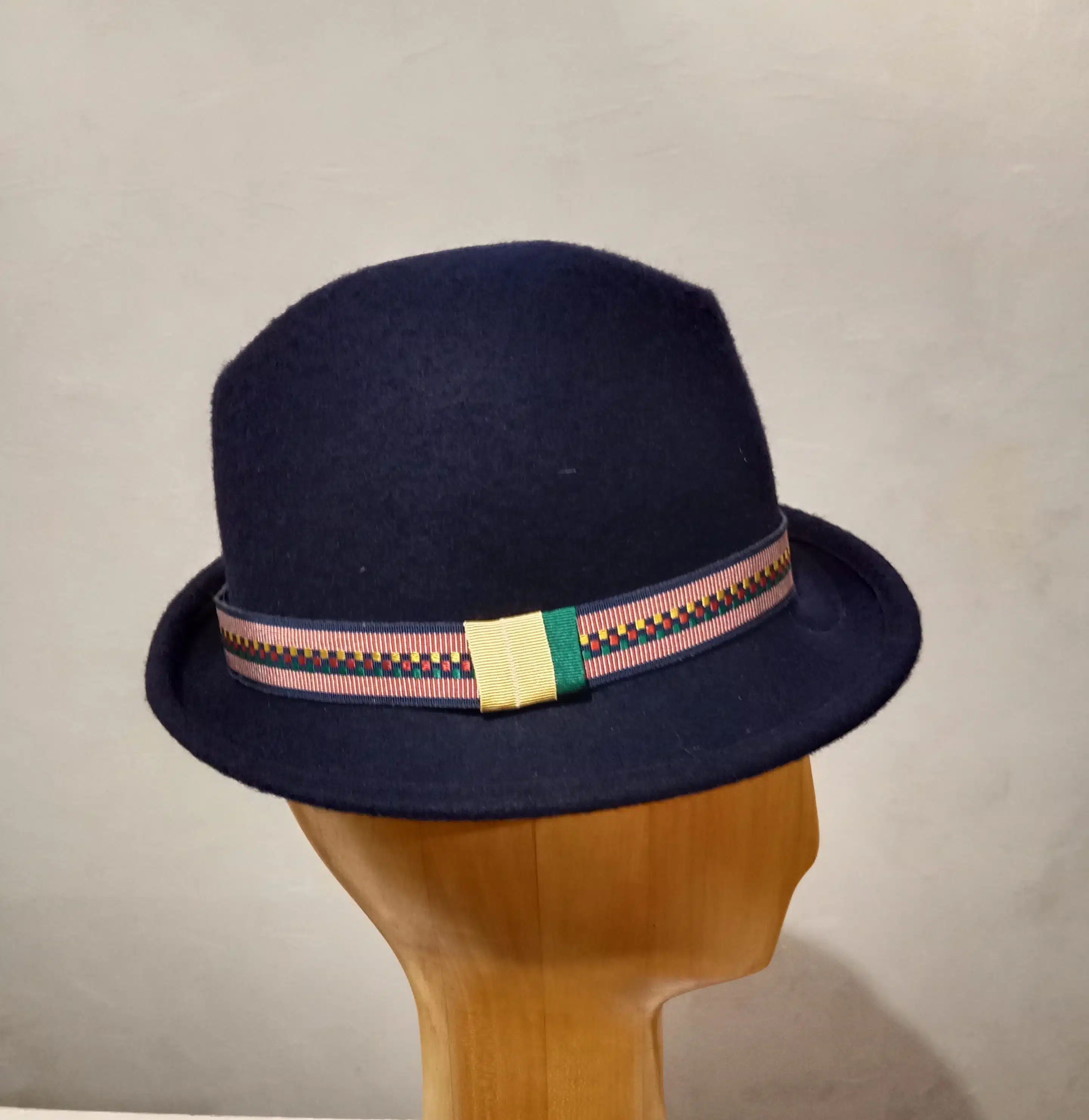 Chapeau femme, type Trilby Fedora, en feutre de laine, marine, T 56 – Image 7