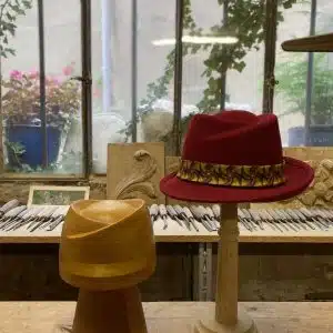 Forme à chapeaux - Calotte sculptée