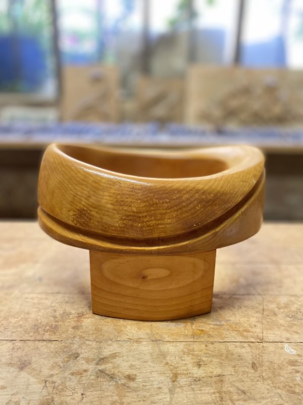 Forme à chapeaux - Bord très relevé