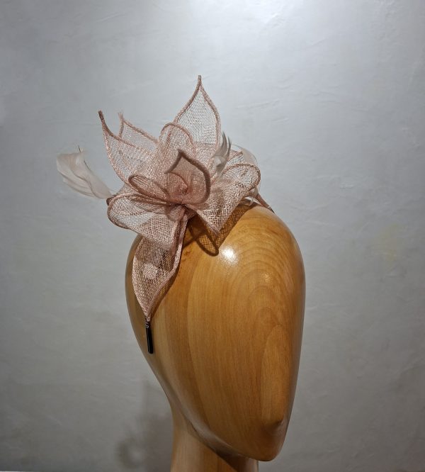 Chapeau femme, type parure de tête, sisal rose, taille U