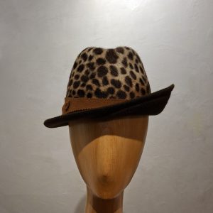 Chapeau Femme, type Trilby, feutre de poil, imprimé Léopard et bord marron, T 56