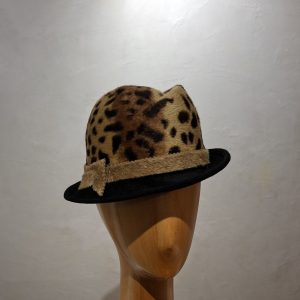 Chapeau Femme, en feutre de poil, léopard et noir, T 56