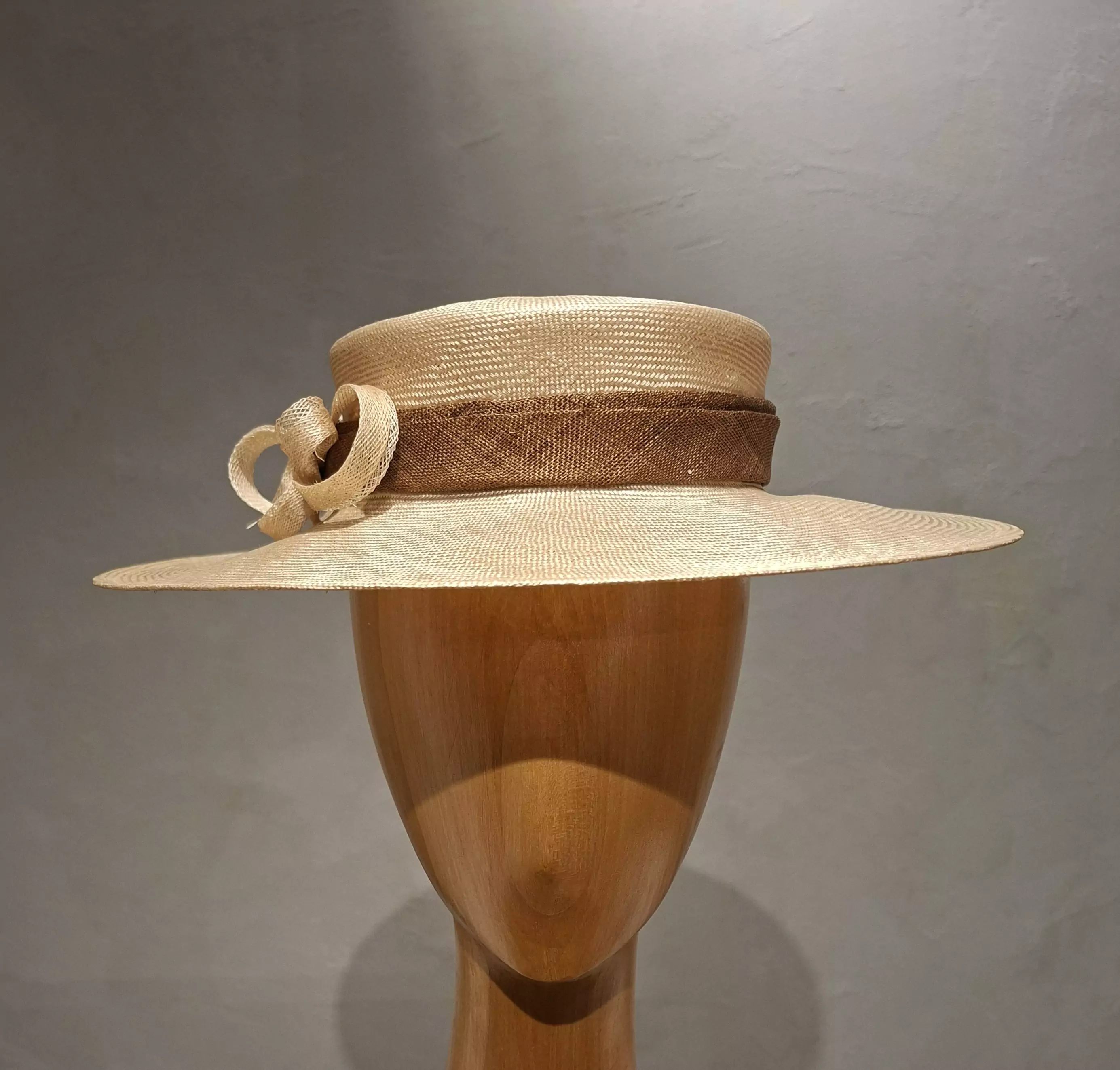 Chapeau Femme, type Capeline, Paille naturelle, couleur dorée, T 56 – Image 7