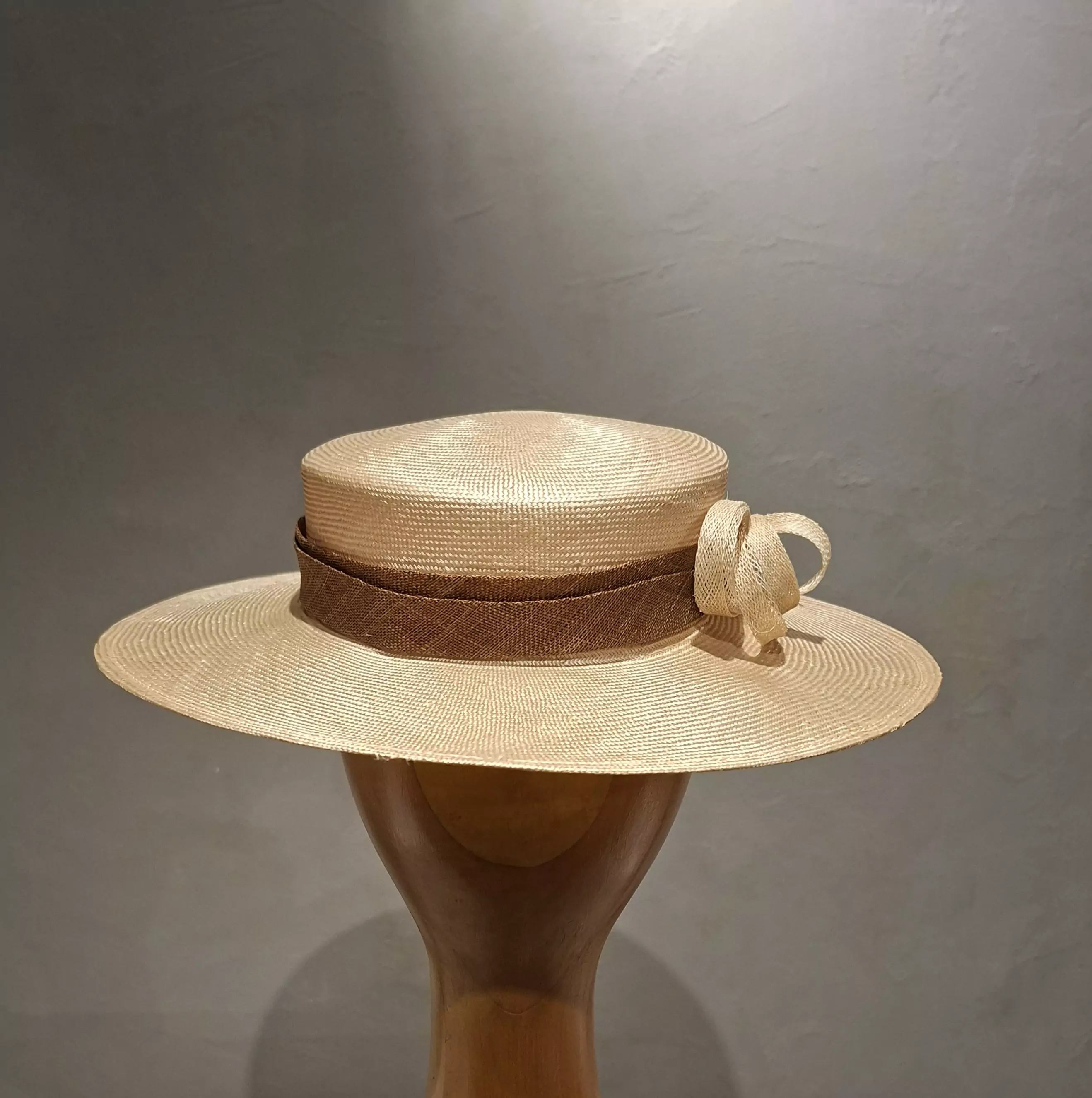 Chapeau Femme, type Capeline, Paille naturelle, couleur dorée, T 56 – Image 4