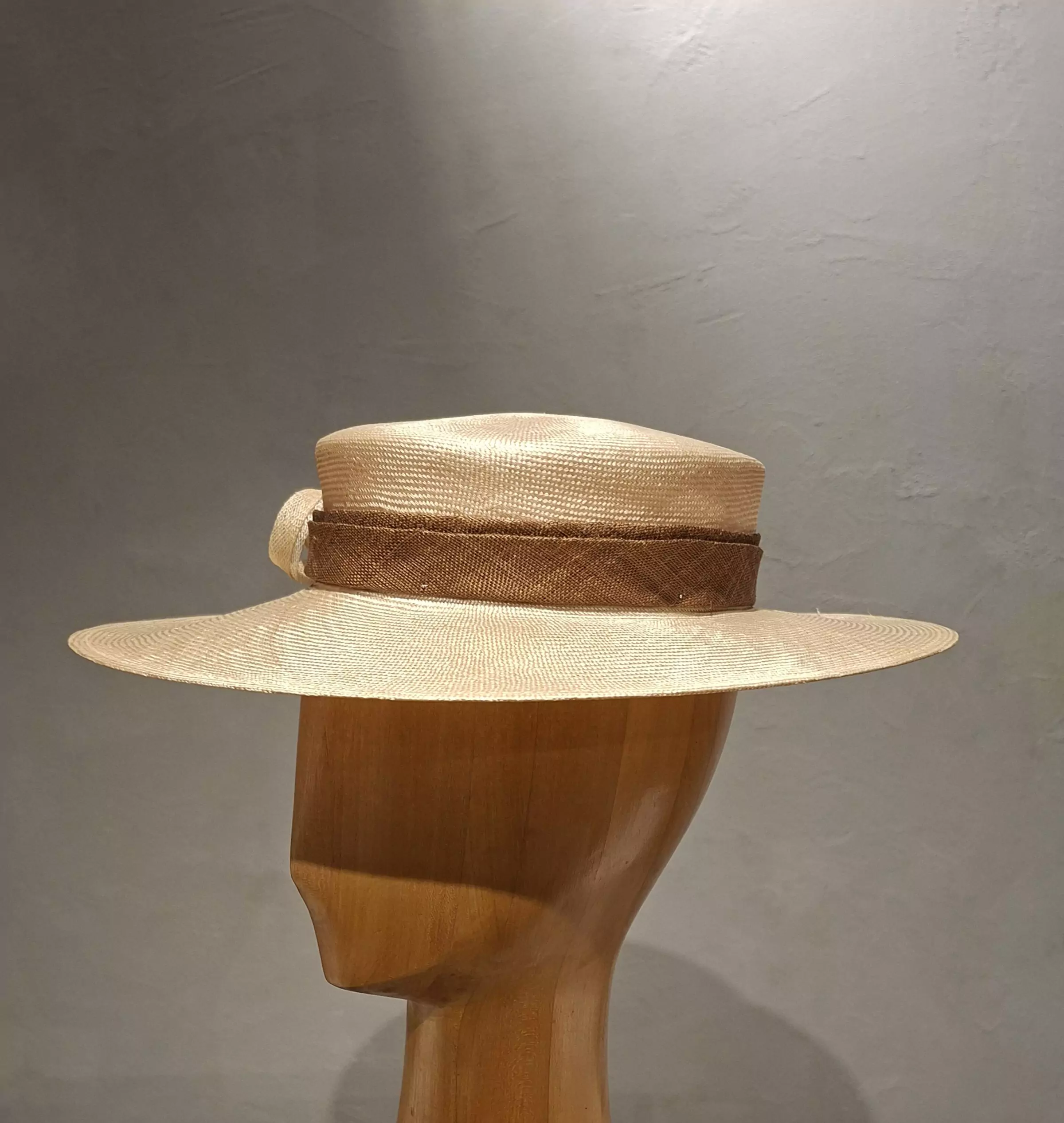 Chapeau Femme, type Capeline, Paille naturelle, couleur dorée, T 56 – Image 2