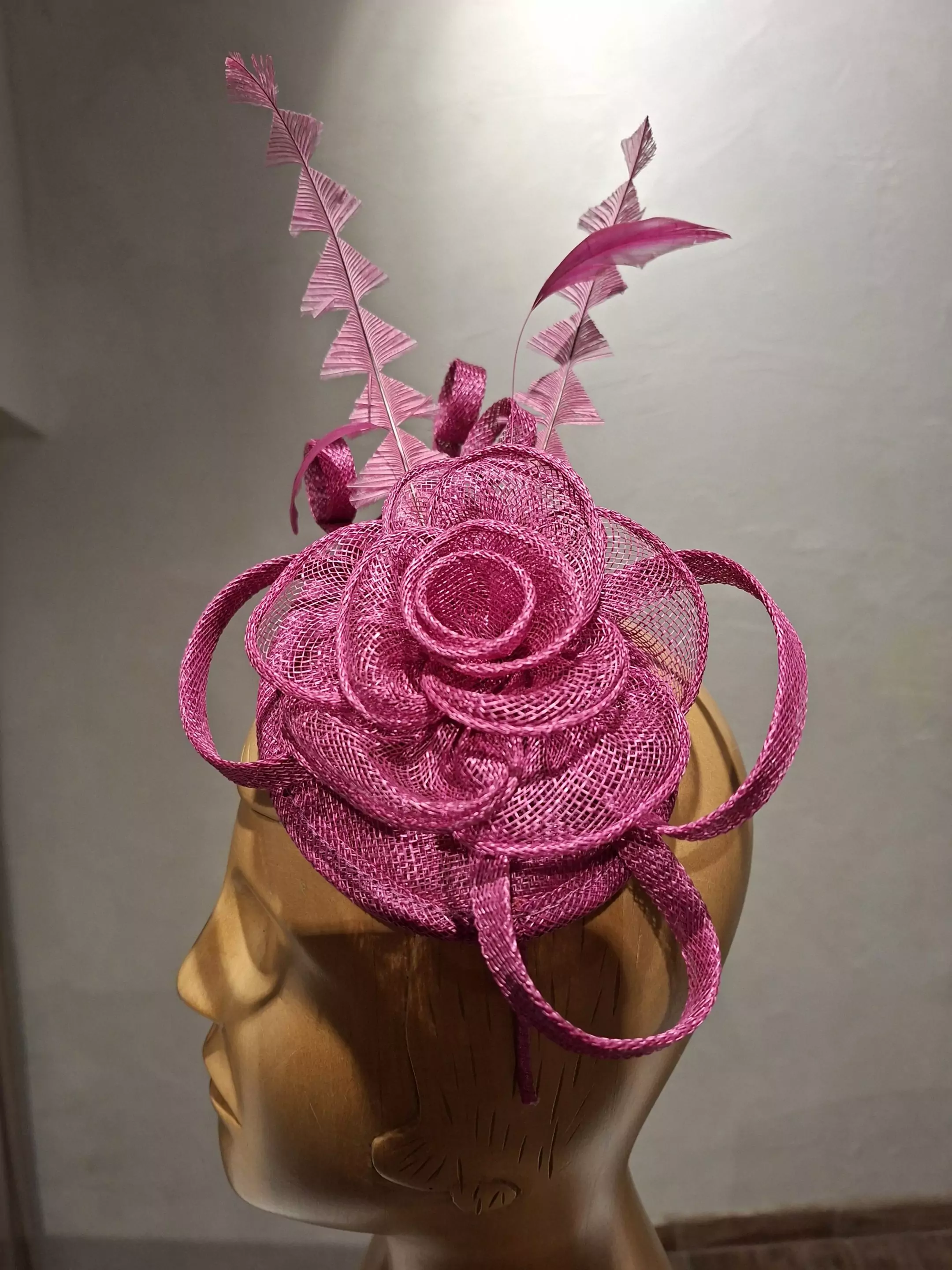 Chapeau Femme, type Parure de tête, en sisal rose, T unique – Image 4