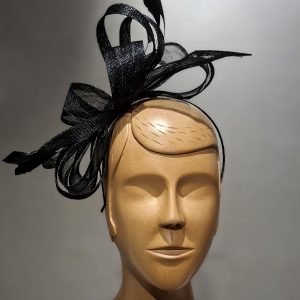 Chapeau Femme, type Parure de tête, en sisal noir, T unique
