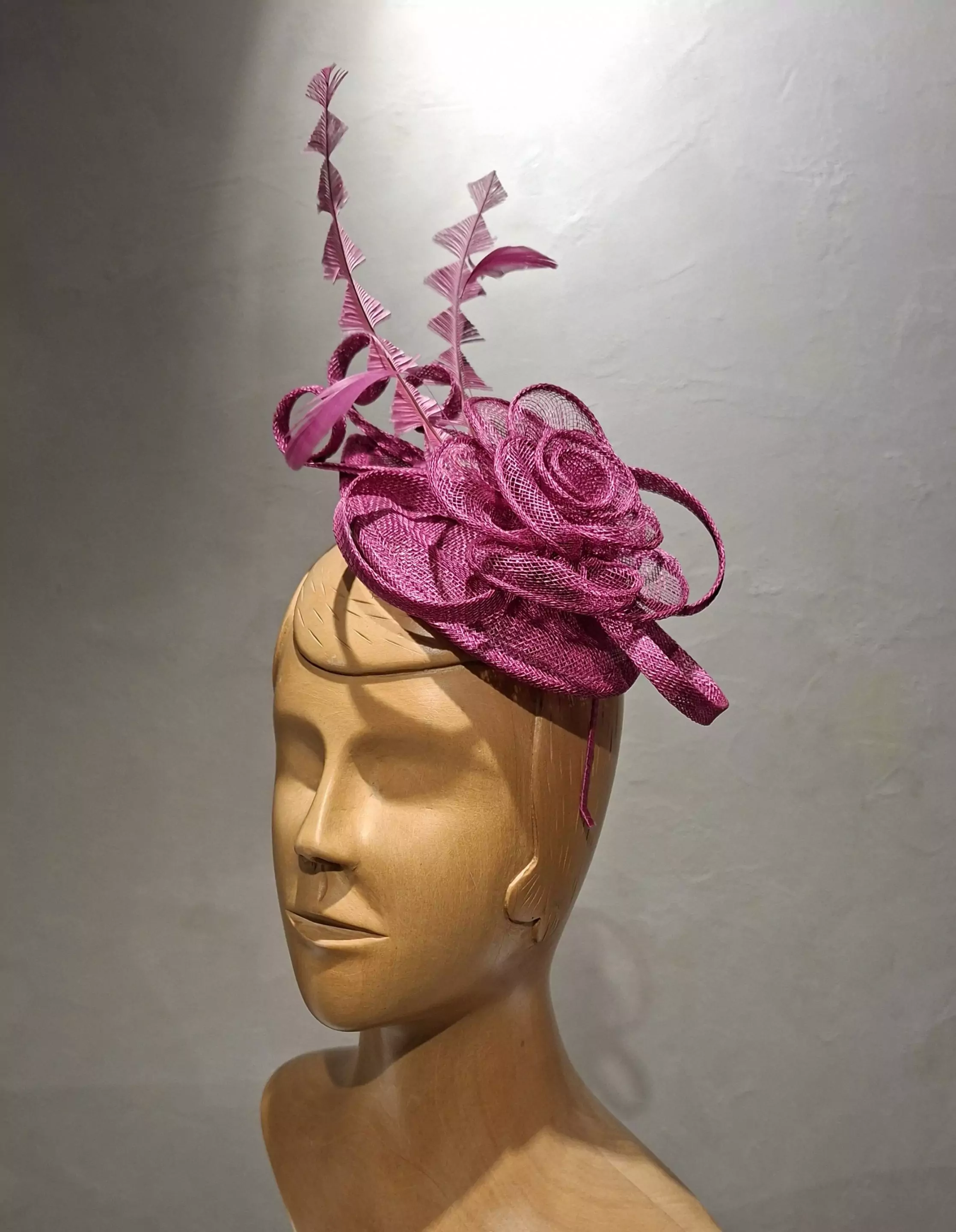 Chapeau Femme, type Parure de tête, en sisal rose, T unique