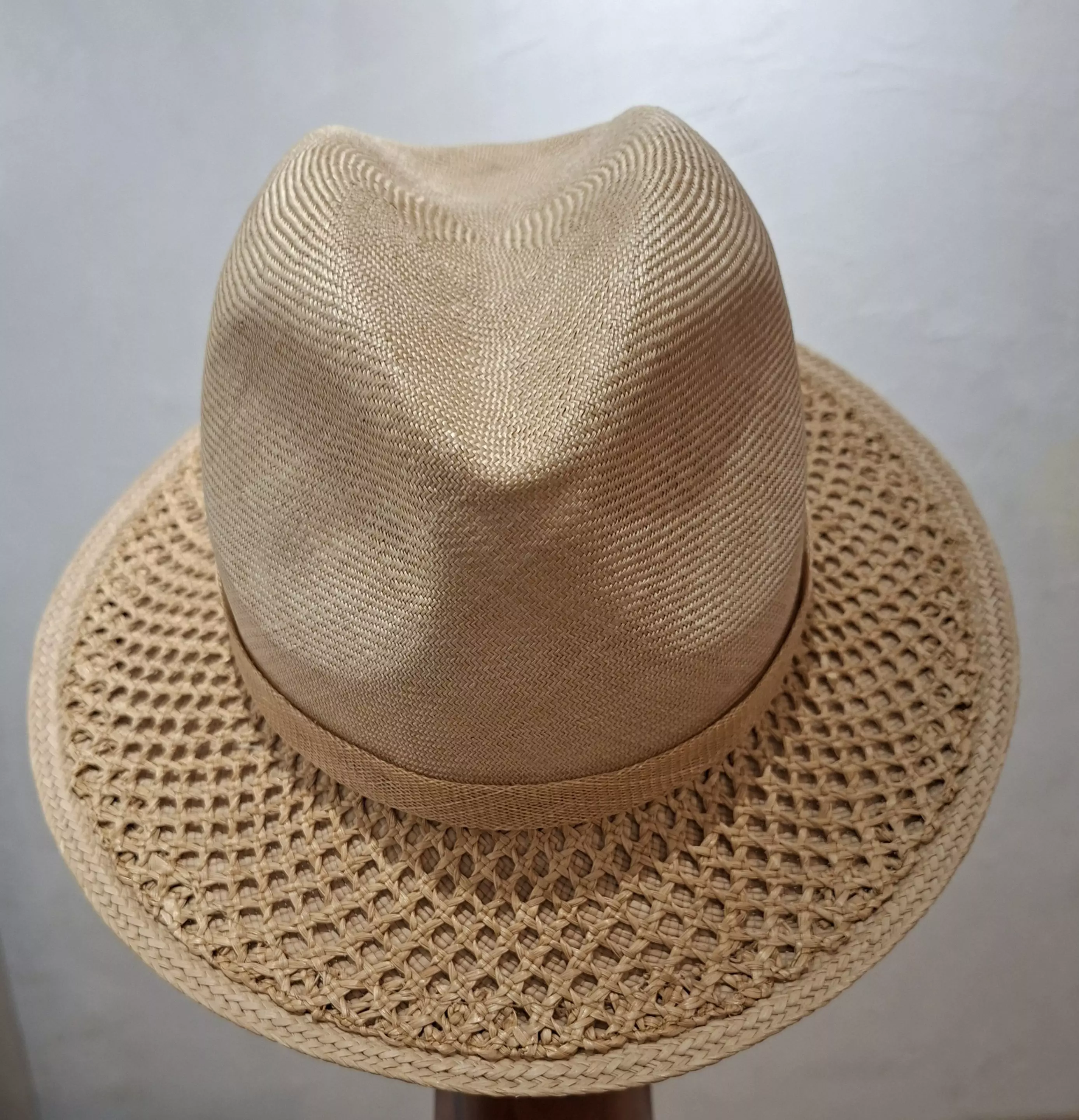 Chapeau mixte, type Fedora, en paille Parasisal fine et cannage, T 55 – Image 2
