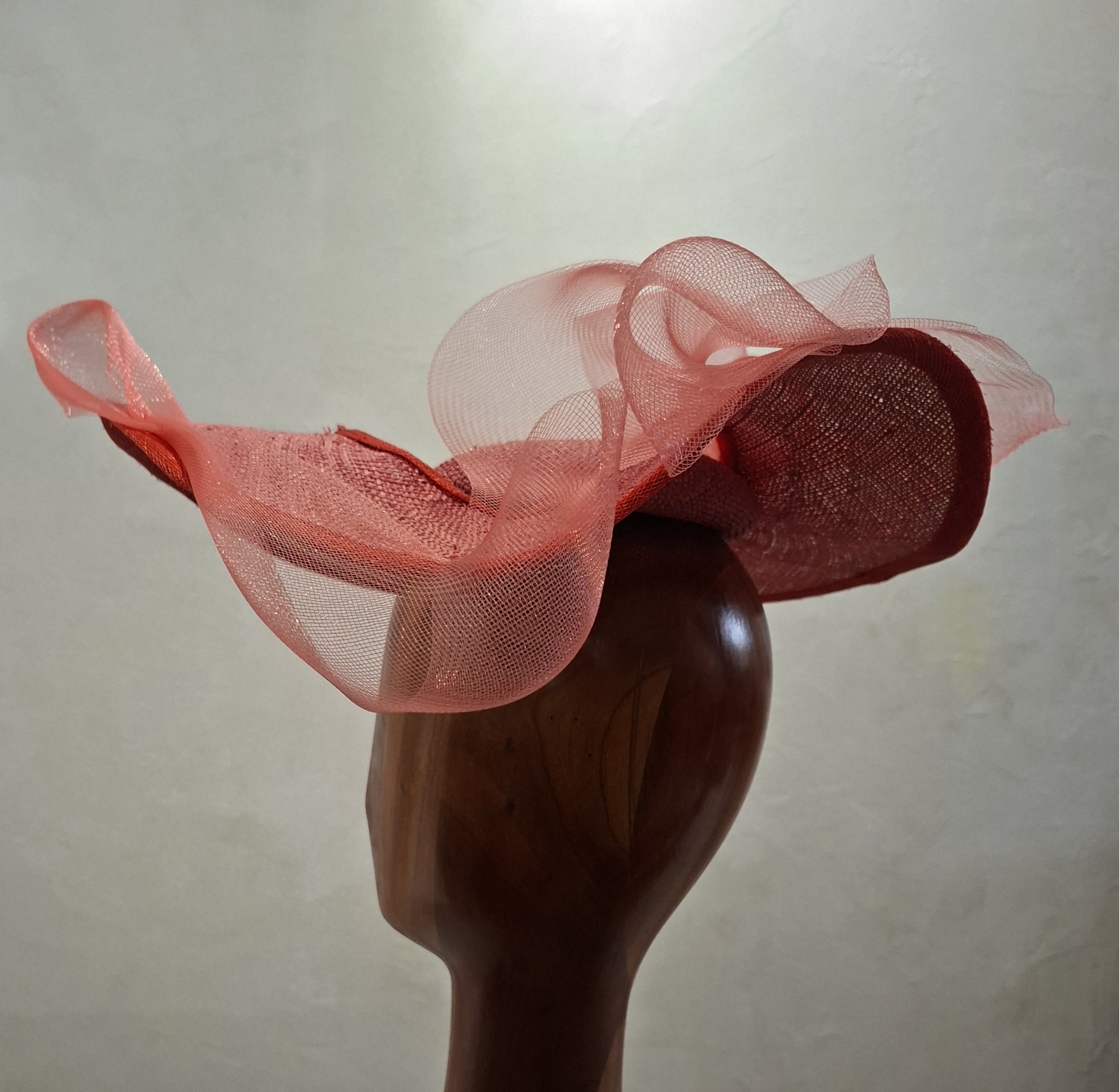 Chapeau Femme, type Parure de Tête, en paille et crin, rose et rouge,Taille unique – Image 3